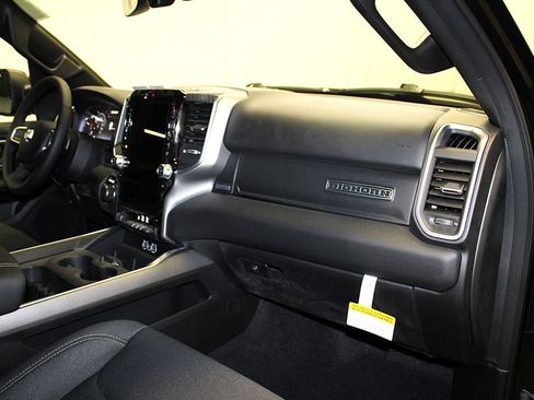 New 2026 RAM 1500 Big Horn AWD/4WD image 30