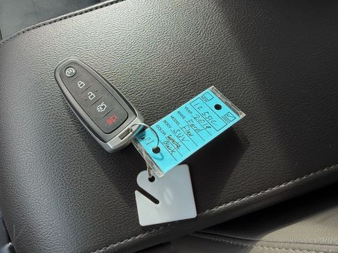 Used 2019 Ford Flex Limited w/ Limited Appearance Package image 2