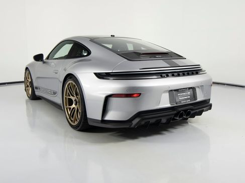 Certified 2026 Porsche 911 GT3 RWD image 3