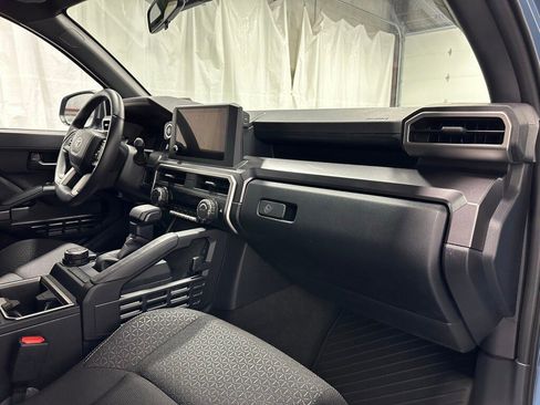 Used 2025 Toyota 4Runner SR5 image 59