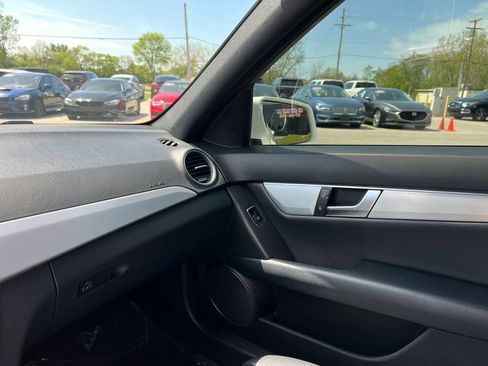 Used 2013 Mercedes-Benz C 300 4MATIC Sedan w/ Premium 1 Pkg image 19