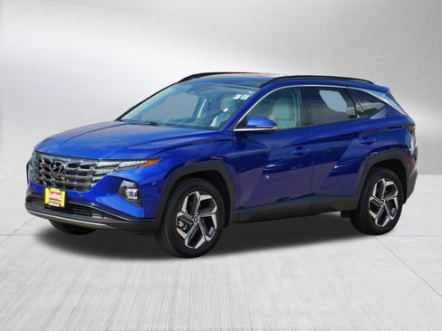 Used 2024 Hyundai Tucson Limited AWD/4WD image 3