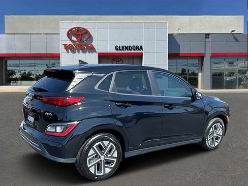 Used 2023 Hyundai Kona SEL w/ Cargo Package FWD image 3