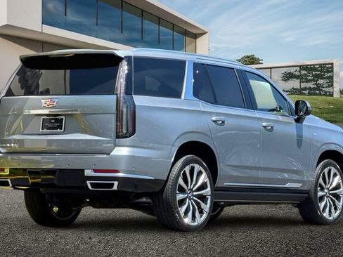 New 2026 Cadillac Escalade Luxury w/ Touring Package AWD/4WD image 4