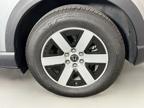 Used 2024 Honda Prologue EX image 11