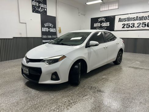 Used 2015 Toyota Corolla S image 3