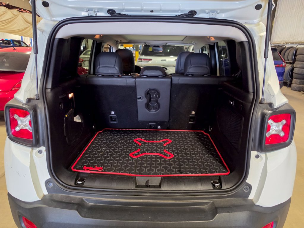 Used 2021 Jeep Renegade Trailhawk w/ Sun & Sound Group AWD/4WD image 8
