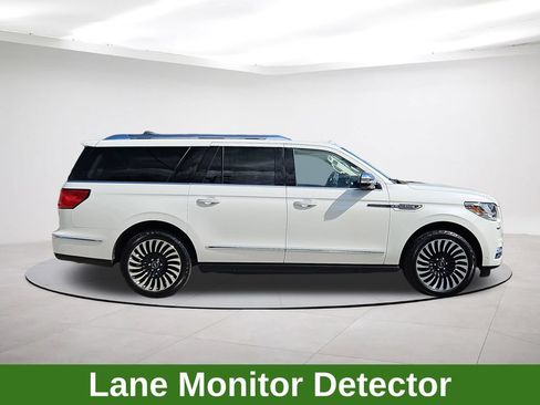 Used 2021 Lincoln Navigator L Black Label w/ Cargo Convenience Package AWD/4WD image 8