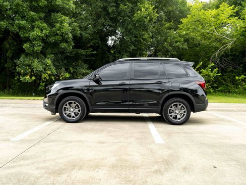 Used 2024 Honda Passport TrailSport image 6