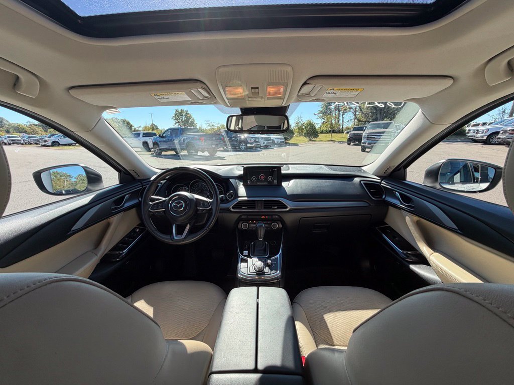 Used 2018 MAZDA CX-9 Touring w/ Touring Premium Package FWD image 17