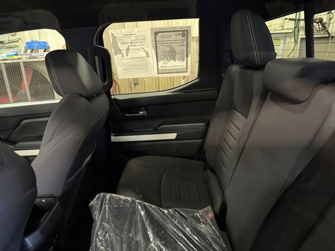 Used 2024 Toyota Tacoma TRD Off-Road w/ TRD Off Road Upgrade Package image 33