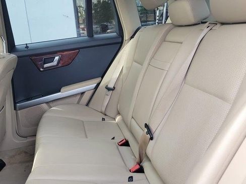 Used 2010 Mercedes-Benz GLK 350 4MATIC image 13