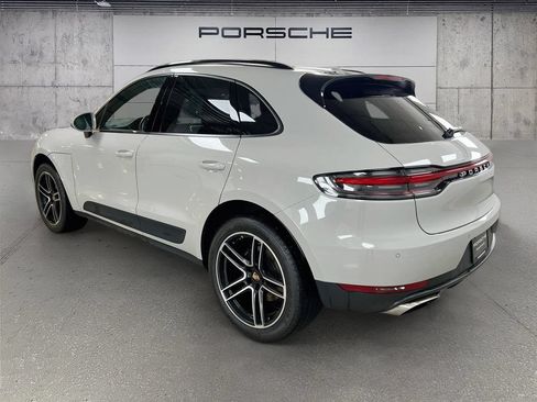 Certified 2020 Porsche Macan AWD/4WD image 3