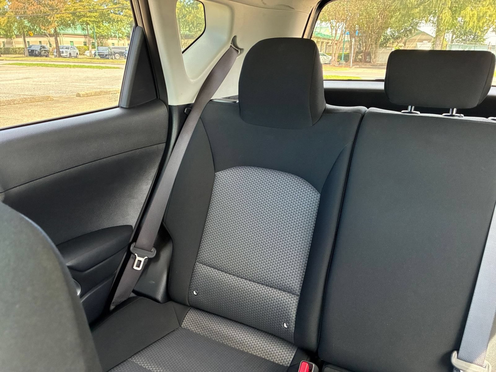 Used 2025 Kia Soul LX w/ LX Technology Package FWD image 36