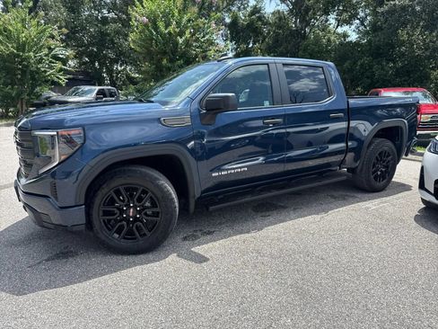Used 2023 GMC Sierra 1500 Pro w/ Graphite Edition AWD/4WD image 3