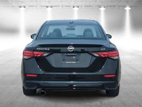 Used 2025 Nissan Sentra SR FWD image 7