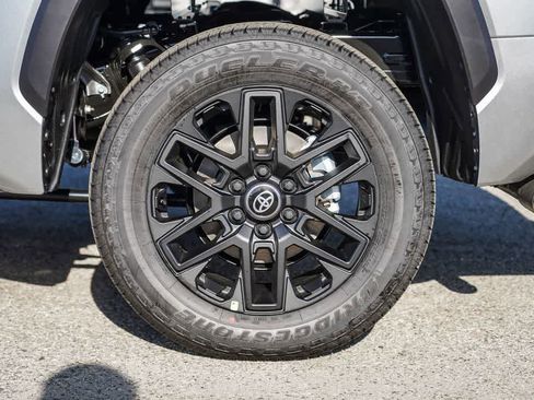 New 2026 Toyota Tundra Limited AWD/4WD image 11