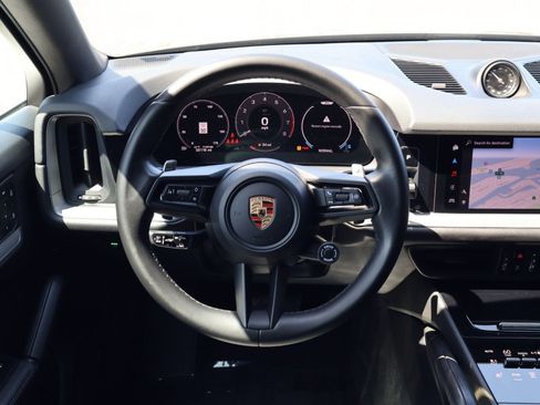 Certified 2024 Porsche Cayenne Coupe AWD/4WD image 15