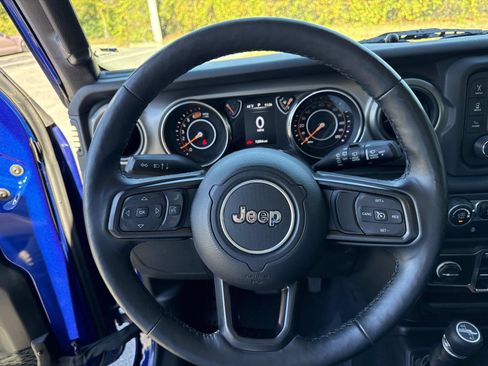 Used 2018 Jeep Wrangler Unlimited Sport S image 30