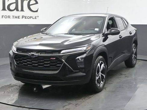 New 2026 Chevrolet Trax RS w/ Sunroof Package FWD image 7