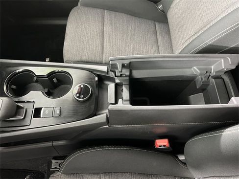 Certified 2022 Nissan Rogue SV image 20