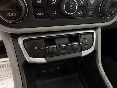Used 2023 GMC Terrain SLE w/ Driver Convenience Package AWD/4WD image 19