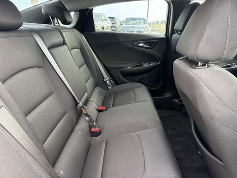 Used 2024 Chevrolet Malibu LT FWD image 9