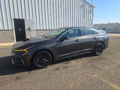 Used 2025 Kia K5 LXS FWD image 2