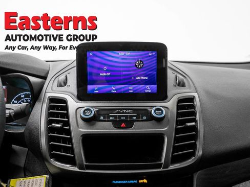Used 2022 Ford Transit Connect XLT FWD image 11