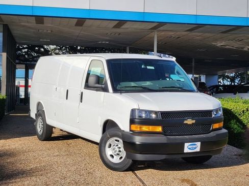New 2025 Chevrolet Express 3500 Extended w/ Driver Convenience Package RWD image 3