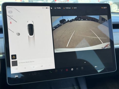 Used 2023 Tesla Model 3 Standard Range image 17