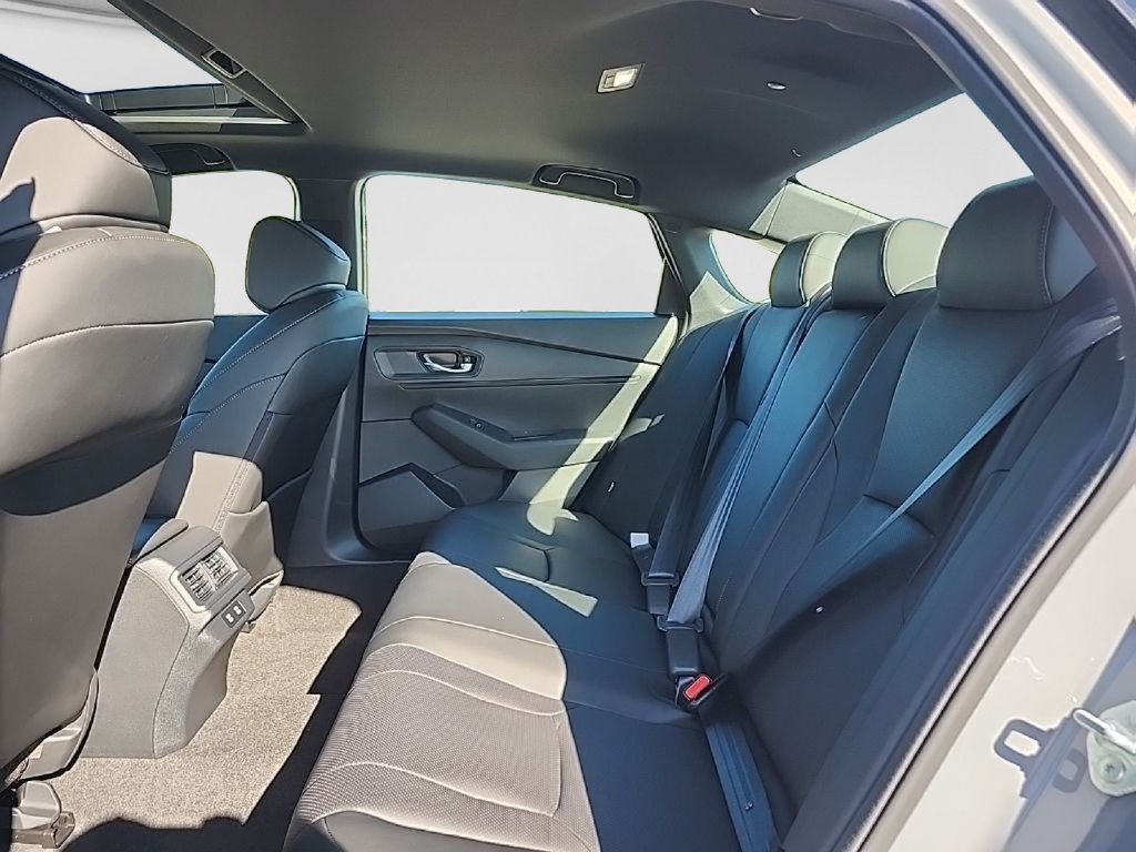 Certified 2025 Honda Accord Sport image 8