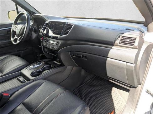 Used 2023 Honda Passport TrailSport image 21