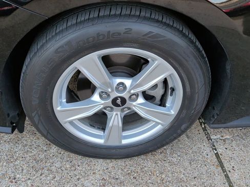 Used 2024 Ford Mustang Coupe image 33