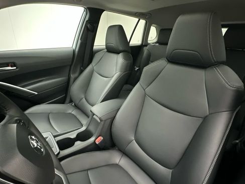 New 2026 Toyota Corolla Cross XLE w/ Convenience Package image 9