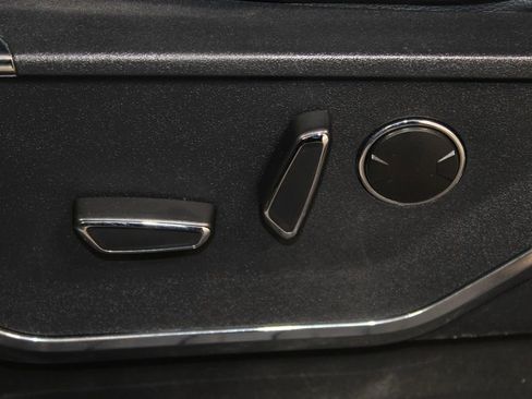 Used 2023 Ford F150 Lariat w/ Equipment Group 502A High AWD/4WD image 17