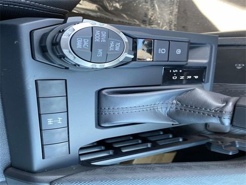 New 2025 Toyota Tacoma TRD Off-Road image 9