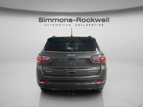 Used 2024 Jeep Compass Limited AWD/4WD image 4