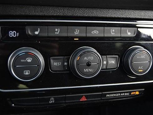 Used 2021 Volkswagen Atlas SEL Premium image 16