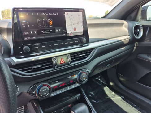 Used 2022 Kia Forte GT w/ GT2 Package FWD image 11