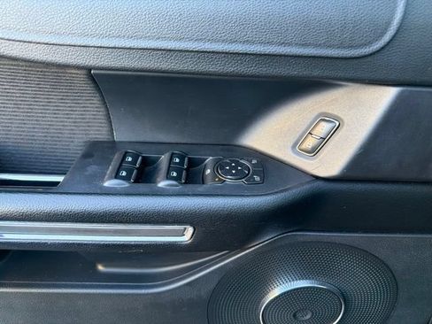 Used 2021 Ford Expedition XLT AWD/4WD image 16
