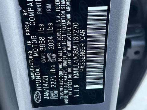 Used 2021 Hyundai Elantra SE image 28