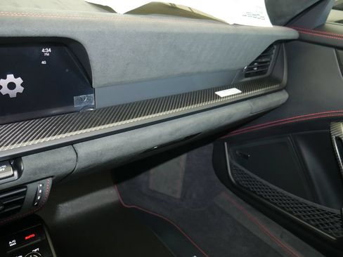 Certified 2025 Porsche 911 GT3 RWD image 23