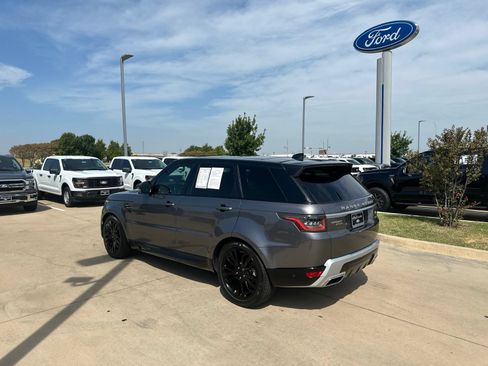 Used 2018 Land Rover Range Rover Sport HSE AWD/4WD image 3