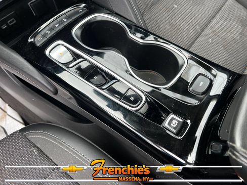 Used 2023 Buick Envision Preferred AWD/4WD image 20