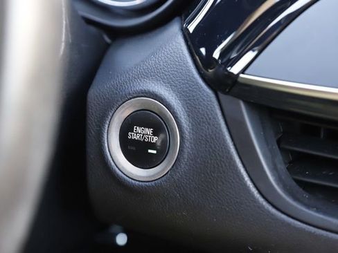 Used 2018 Buick Envision Essence image 22