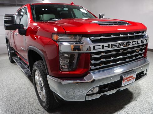 Used 2022 Chevrolet Silverado 2500 LTZ w/ LTZ Plus Package AWD/4WD image 5