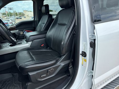 Used 2018 Ford F150 Lariat image 12