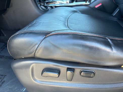 Used 2020 Nissan Armada SL w/ Premium Package image 13