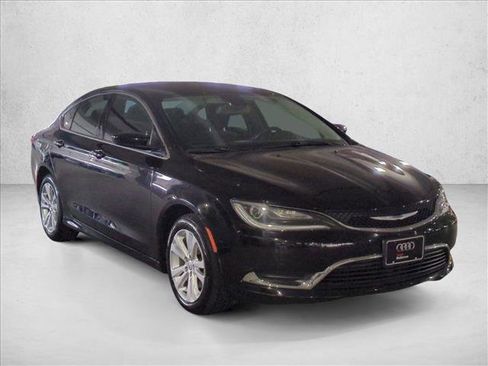 Used 2016 Chrysler 200 Limited w/ Convenience Group FWD image 3